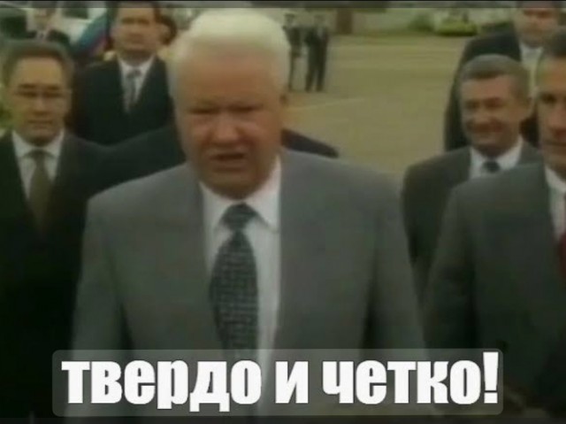 Россиянам посоветовали хранить накопления в золоте и рублях