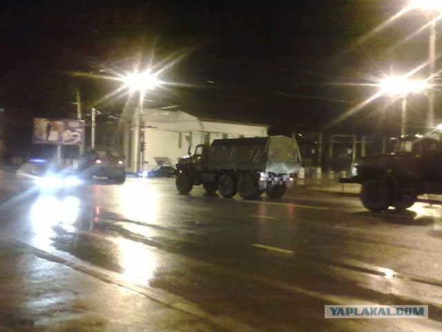 Аэропорты Крыма заблокированы российскими военными