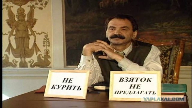 У входа в кабинет главы Богучанского района