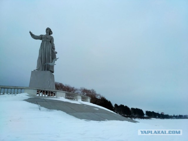 Рыбинск. Монумент "Волга"