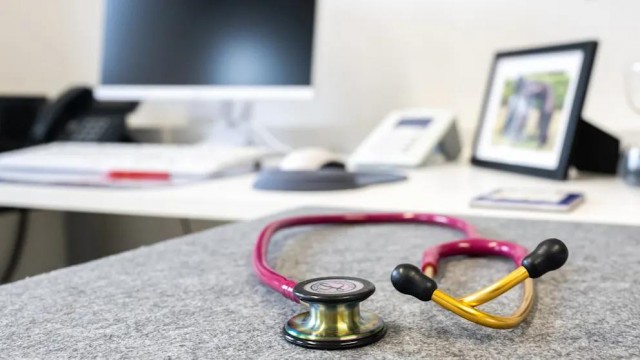 Некоторые клиники в Германии начали штрафовать пациентов за то, что те пропускают запланированные походы к врачу