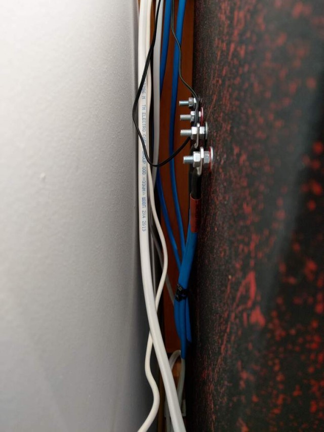 2.1 Home Audio. Dragster, Morel. Домашняя аудиосистема на автокомпонентах