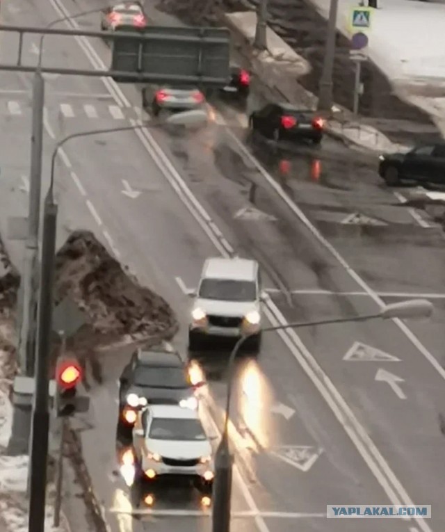 Москвичи добираются на работу