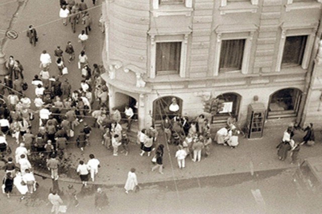 Дата в истории - "Сайгон" и "Спокойной Ночи, Малыши"