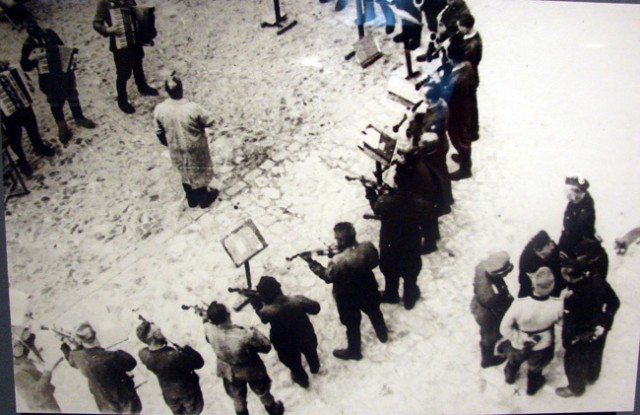 Выставка "Советское общество и война 1941 -1945"