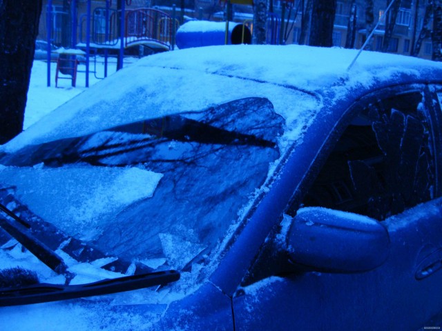 Лед на улицах Москвы