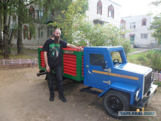 "Попросили в садик сделать грузовик"