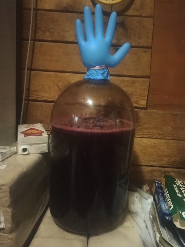 Один против, один воздержался