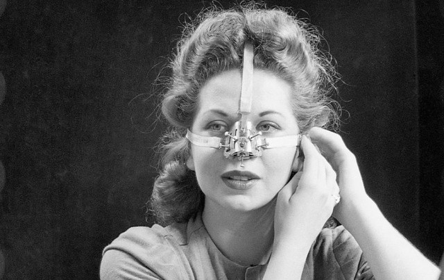Уличные чёрно-белые фотографии. Весь мир