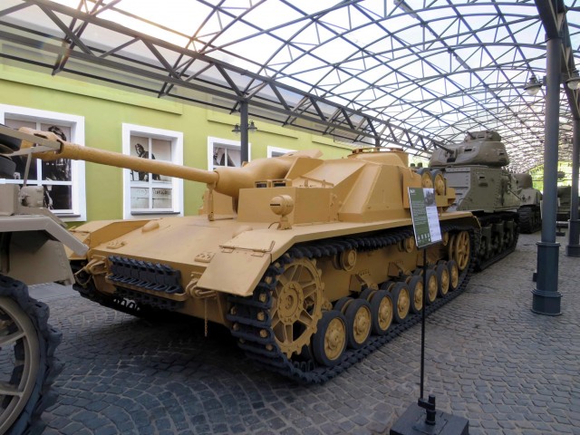 StuG III под кличкой "Гадюка", самая массовая в производстве с которой пришлось встретиться нашим дедам.