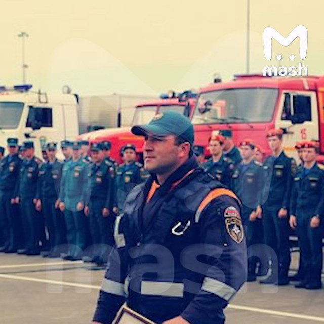 Поторное обрушение стены дома в Балашихе - под завалами оказались спасатели