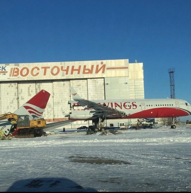 Новый-старый  Ту-214 у Ред Вингс