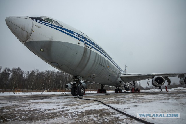 Экскурсия по советским лайнерам Ту-154 и Ил-86