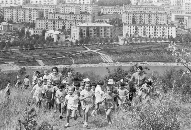 От ГДР до Еревана: как строили "хрущевки" в СССР и странах соцлагеря