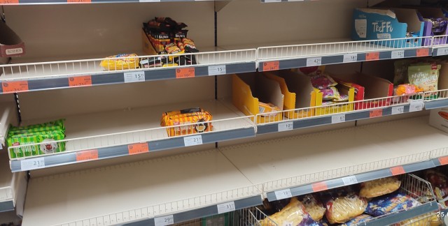 Это пешеходный переход возле конного рынка в Харькове