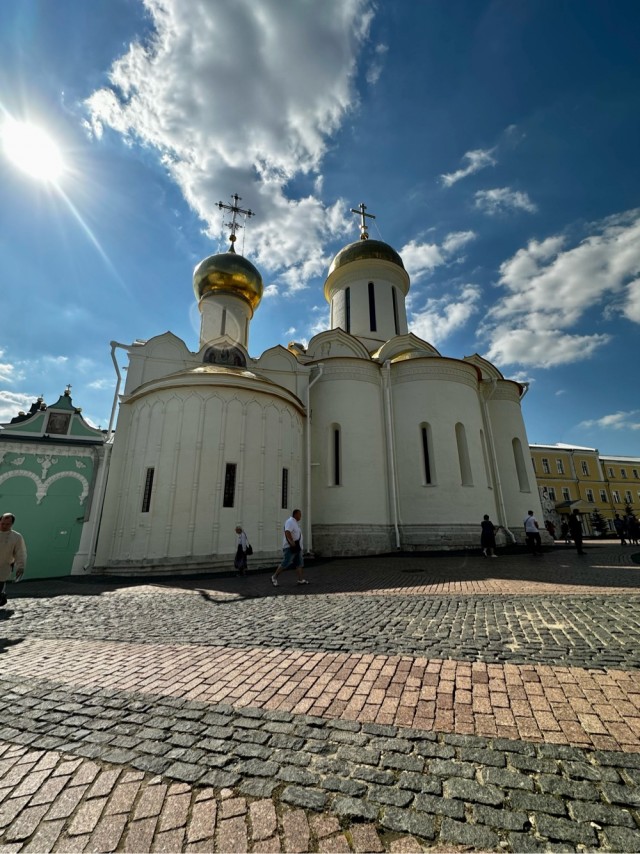 Если в ходе эволюции выживают лучшие, почему все женщины не выглядят, как супермодели?