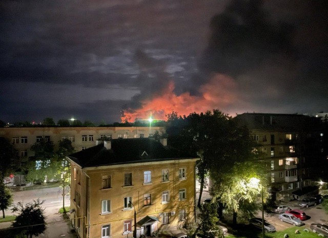 Где-то громко сейчас