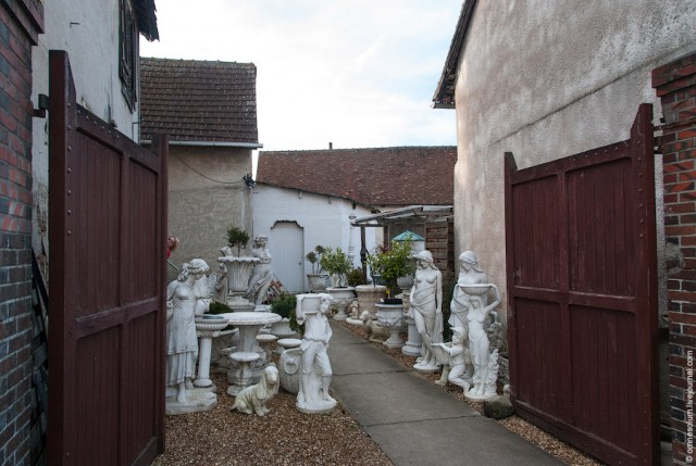 Нетуристическая деревня Шодон