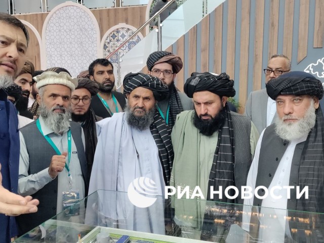 Делегация из Афганистана во главе с вице-премьером прибыла на международный экономический форум в Казани
