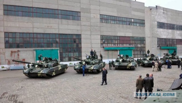 Украина представила Таиланду партию танков "Оплот"