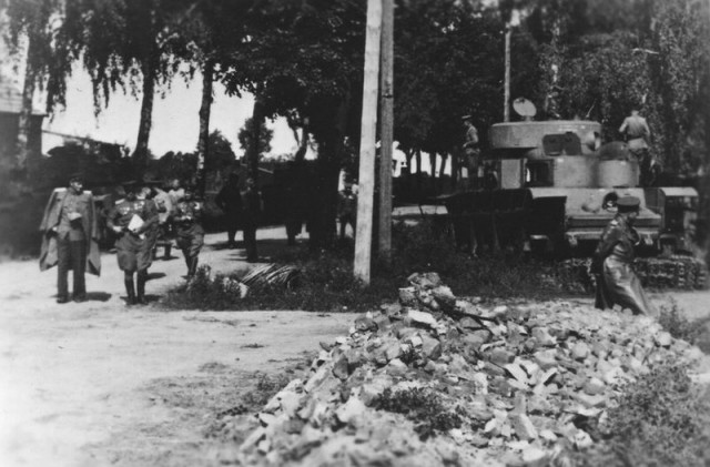 «Парадный мамонт Сталина»: в Верхней Пышме восстановили танк Т-35