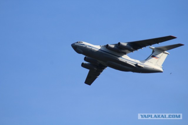 Самолет АН124 "Волга-Днепр" Антонов в Лондоне. Посадка. Взлет