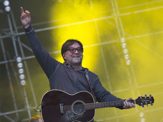 Юрия Шевчука признали виновным в дискредитации российской армии. Артиста оштрафовали на 50 тысяч рублей