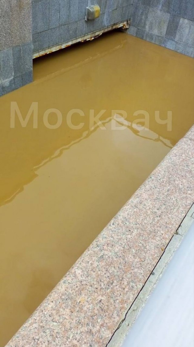 Пешеходный переход рядом со Сколково