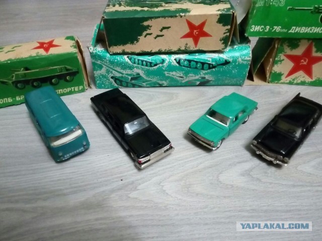 Нашла тут клад в шкафу
