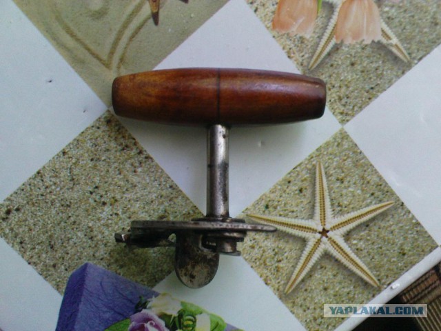 Синей изоленты не было