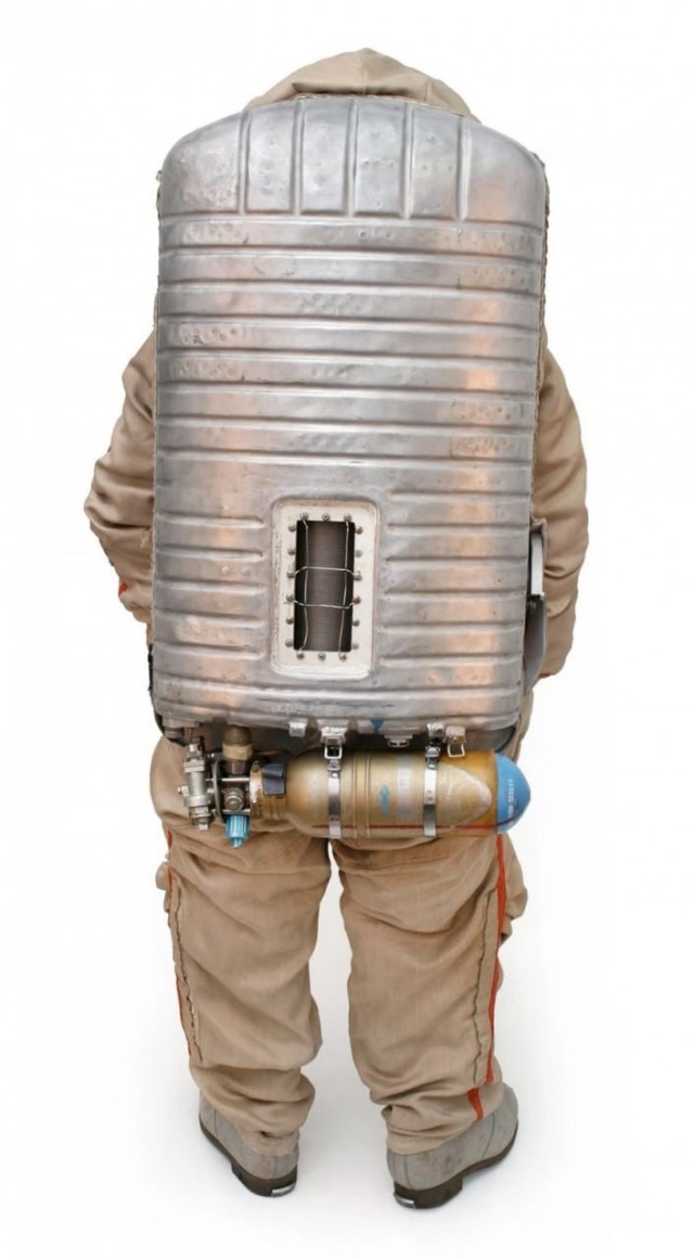 Советский лунный скафандр «Кречет» появился на Ebay — его продают за $350 тыс. (около ₽26 млн)
