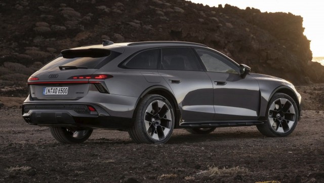 Audi 16 июня представила кросс-универсал A6 Allroad нового (пятого) поколения. Цена новинки - от 77 250 евро (=6,5 млн рублей)