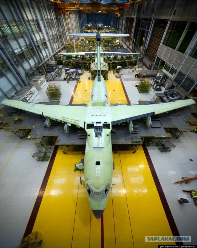 Производство самолётов Ил-76 и Ту-204