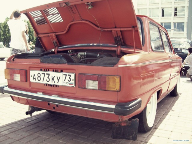 Выставка ретро автомобилей