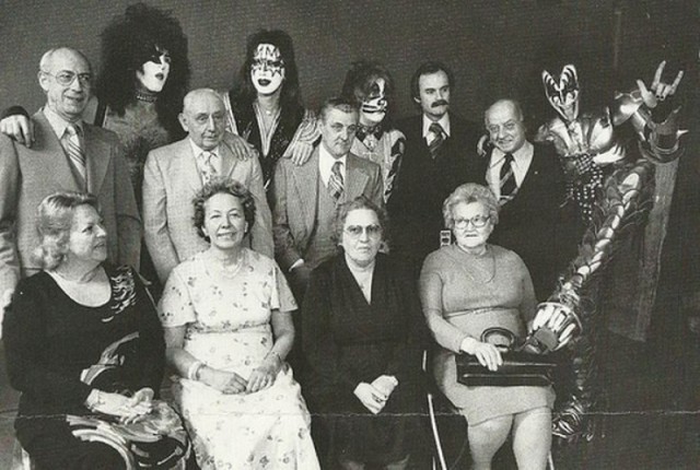 История в фотографиях