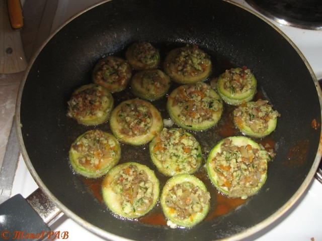 Шампиньоны фаршированые в аэрогриле