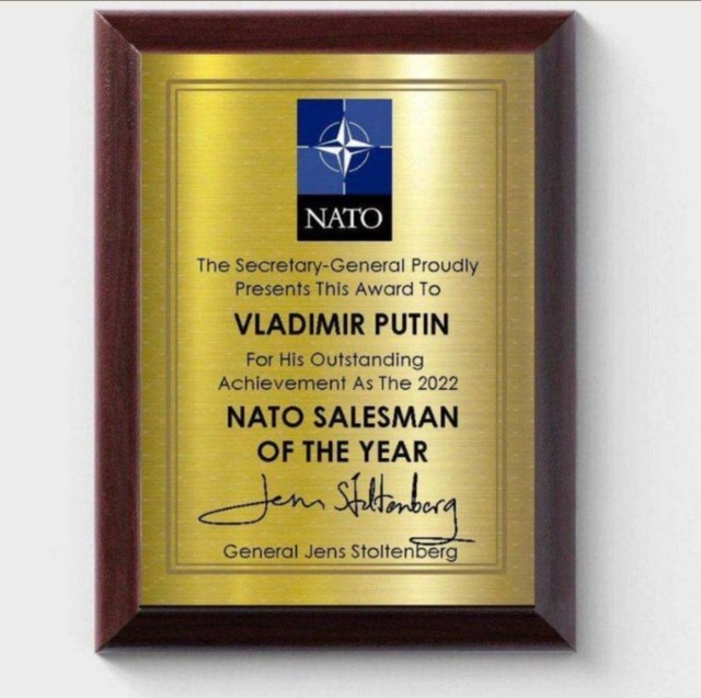 Столтенберг заявил о подготовке НАТО к противостоянию с Россией еще с 2014 года