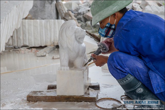 Как делают каменные скульптуры во Вьетнаме