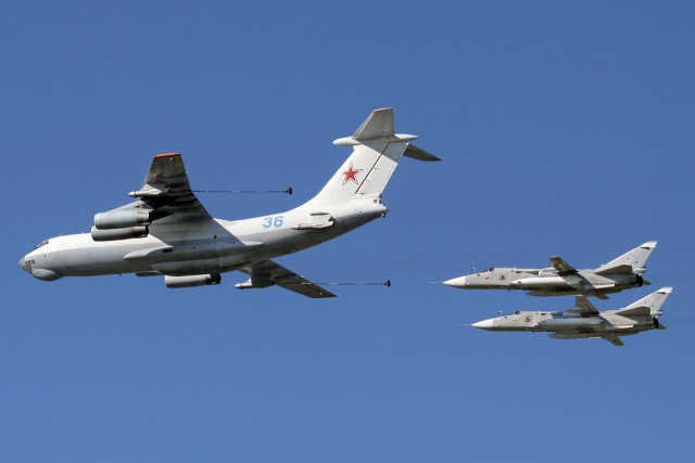 Что внутри у Ил-76?