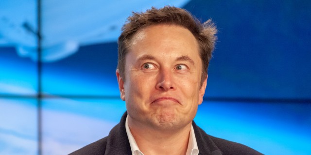 Илон Маск заявил, что не дарил Tesla Лукашенко