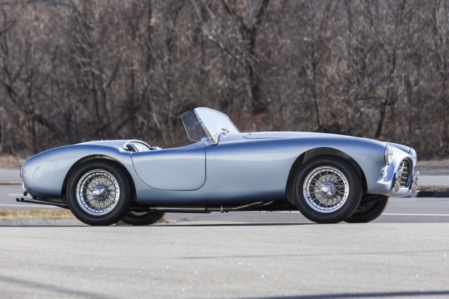 Американцы - 23. 1962 Imperial Crown. Красивых автофото пост