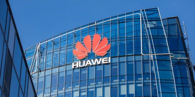 Huawei ворует российские мозги