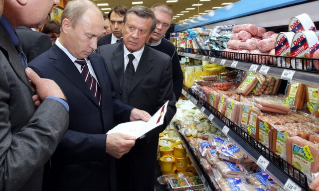 В правительстве призвали смириться с ростом цен на продукты