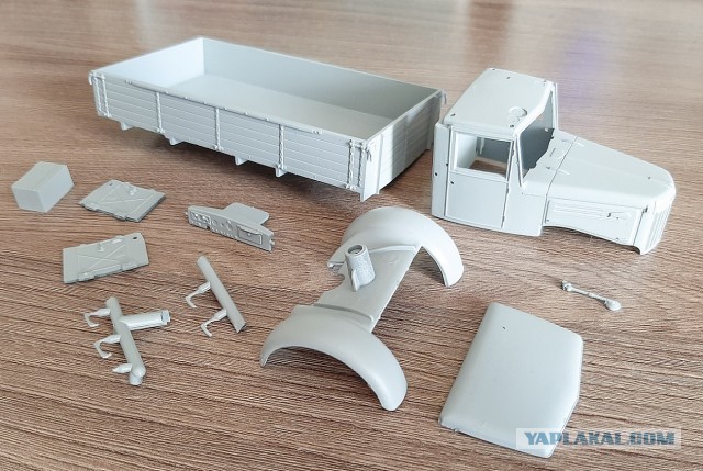 МАЗ-200 в масштабе 1:43