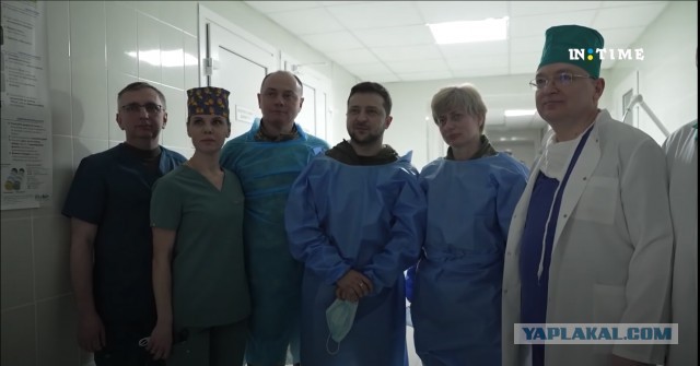 Фейк: Президент Украины Владимир Зеленский опубликовал свежее видео, где он якобы сегодня посещает госпиталь с ранеными бойцами ВСУ