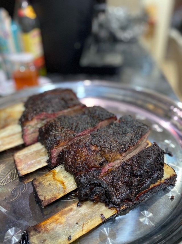 Не хотели бы вы мяска горячего копчения?