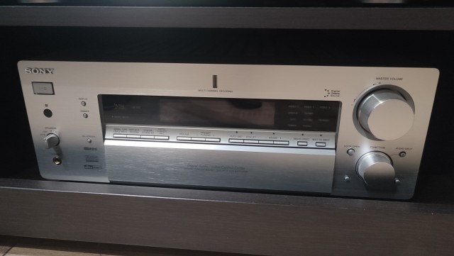 Аудиотехника прошлого века-MARANTZ.