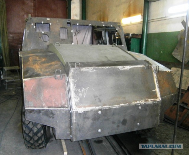 Уаз таранит быдло на встречке
