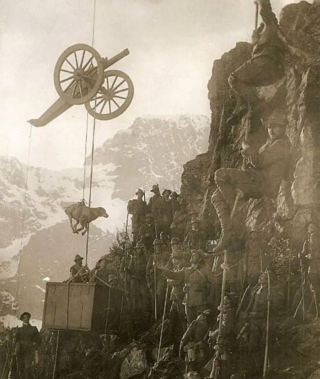 Исторические фотографии. Около сотни лет назад.