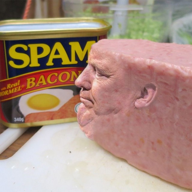 Подобрались тут мемы по мотивам ссоры Илона Маска и Дональда Трампа